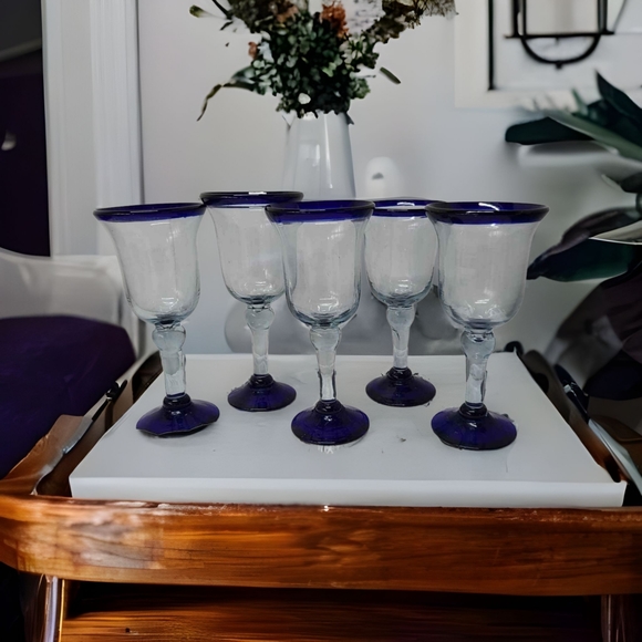 5 Vintage Large Hand Made Blown Mexican Wine Cocktail Glasses Blue Rim & Base. - Picture 1 of 16